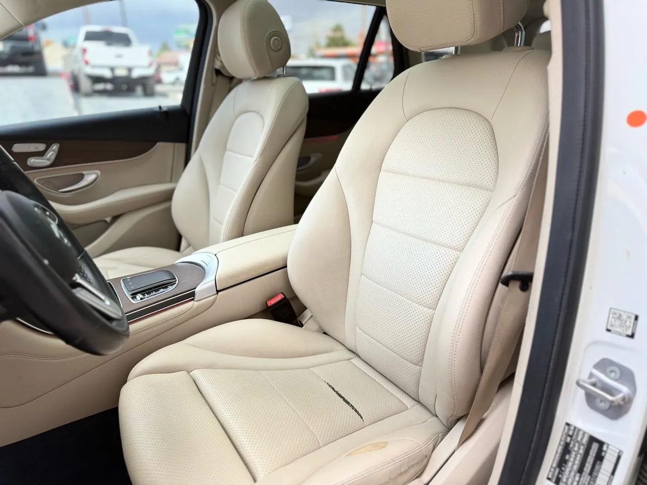 Mercedes-Benz GLC-Class photo 12