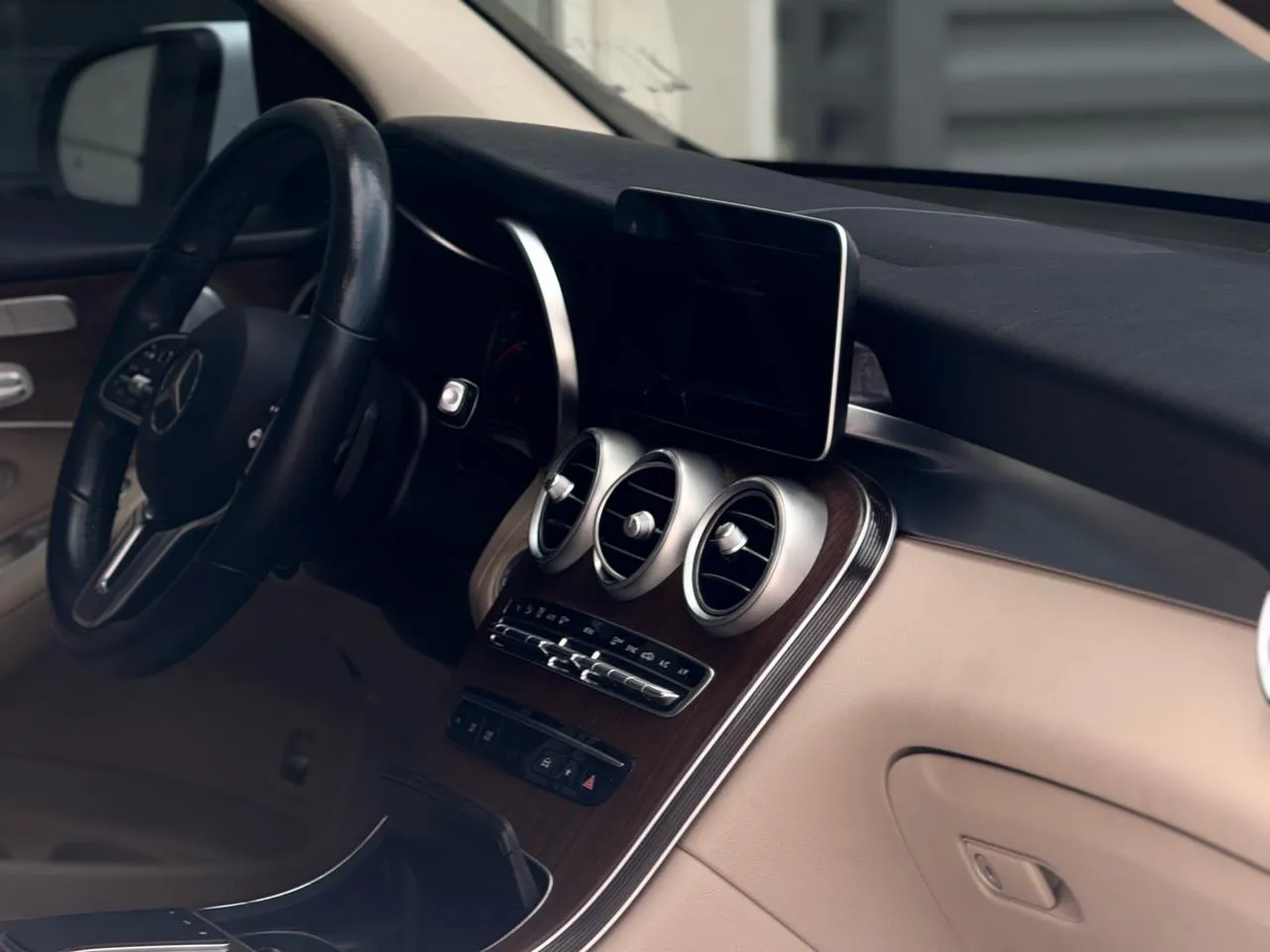 Mercedes-Benz GLC-Class photo 15