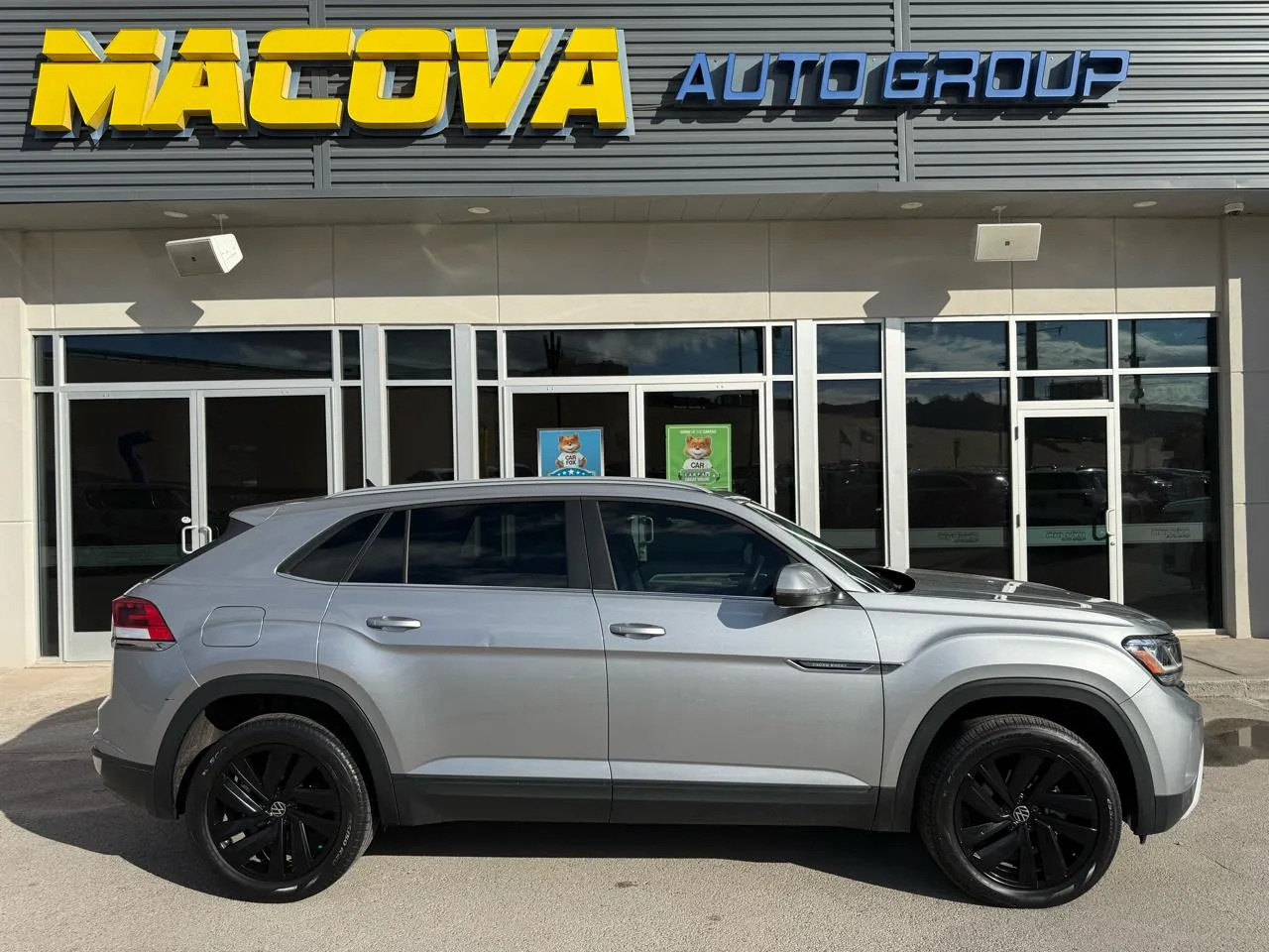 Silver 2022 VOLKSWAGEN ATLAS CROSS SPORT V6 SE w/Technology 4MOTION for sale in El Paso, TX