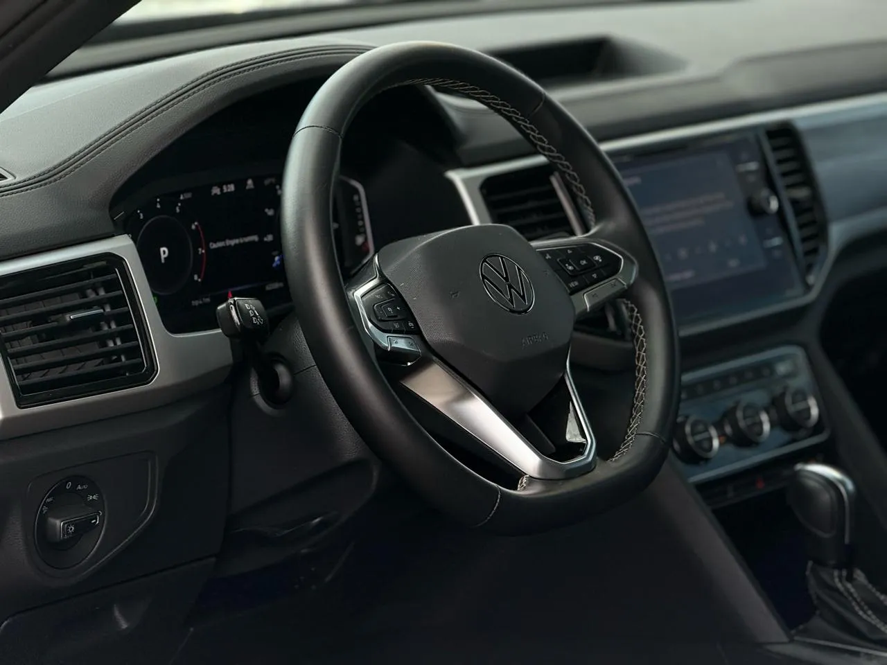 Volkswagen Atlas Cross Sport photo 11