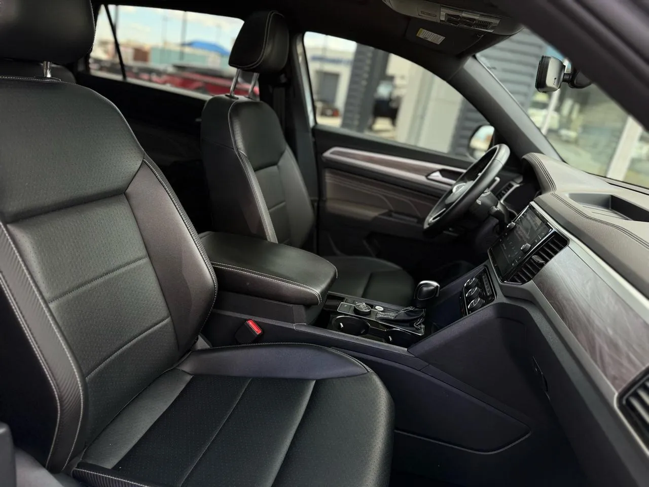 Volkswagen Atlas Cross Sport photo 16