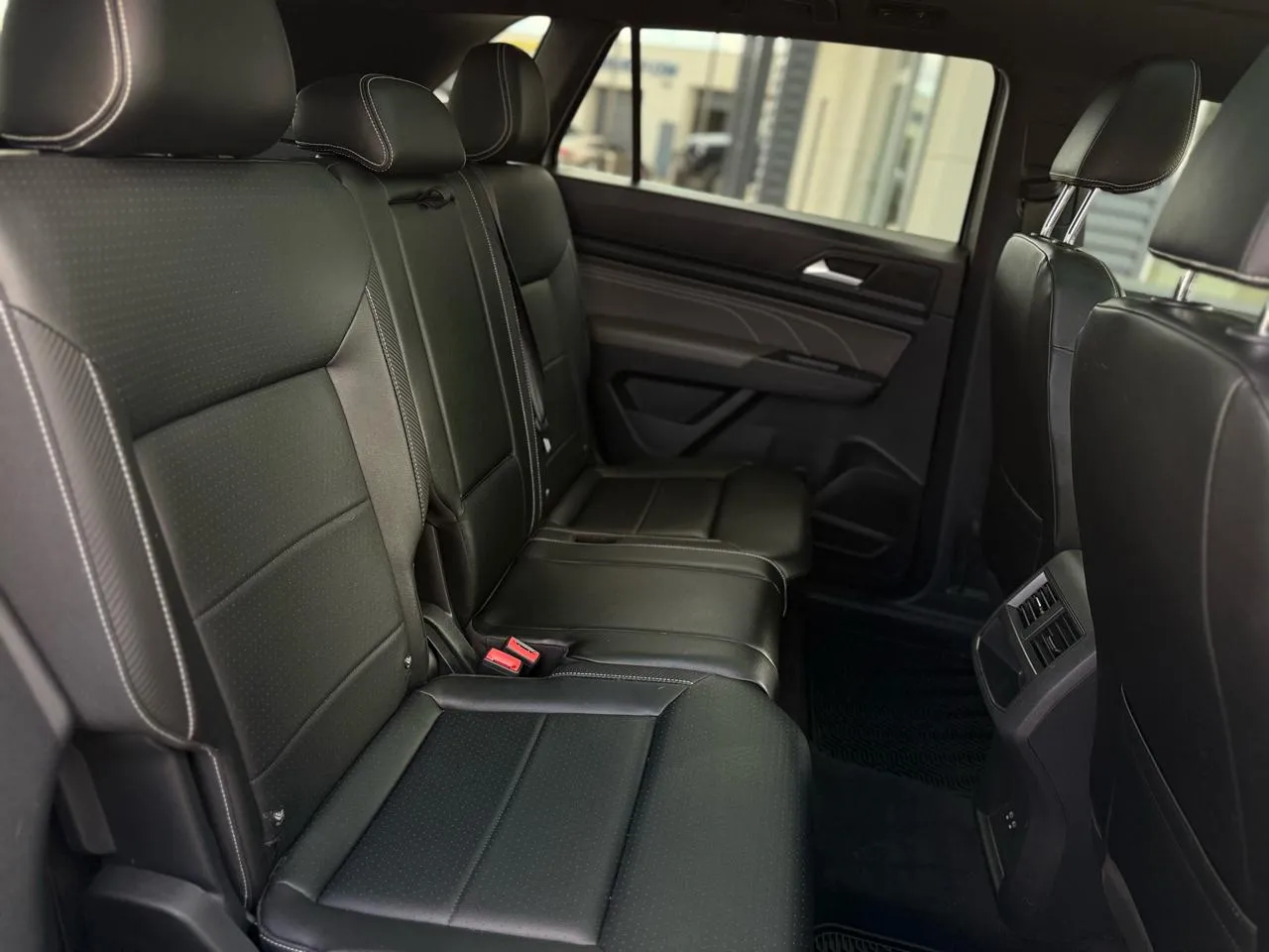 Volkswagen Atlas Cross Sport photo 17