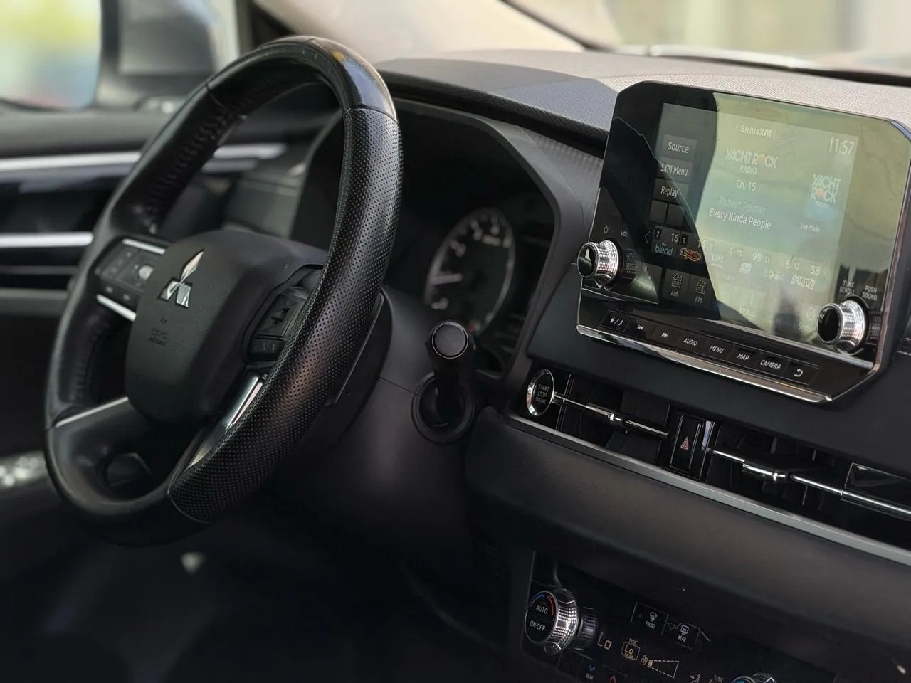 Mitsubishi Outlander photo 16