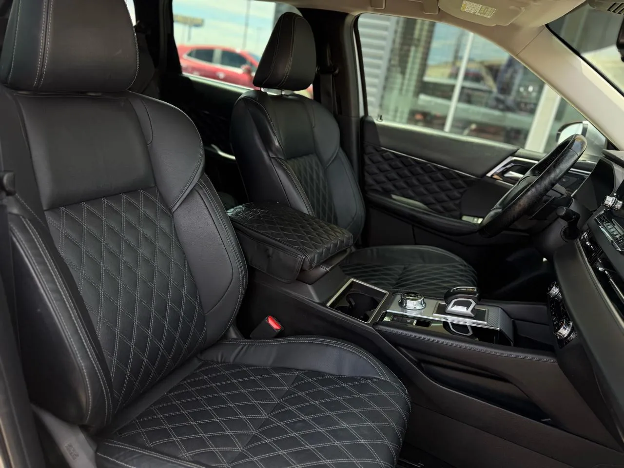 Mitsubishi Outlander photo 18