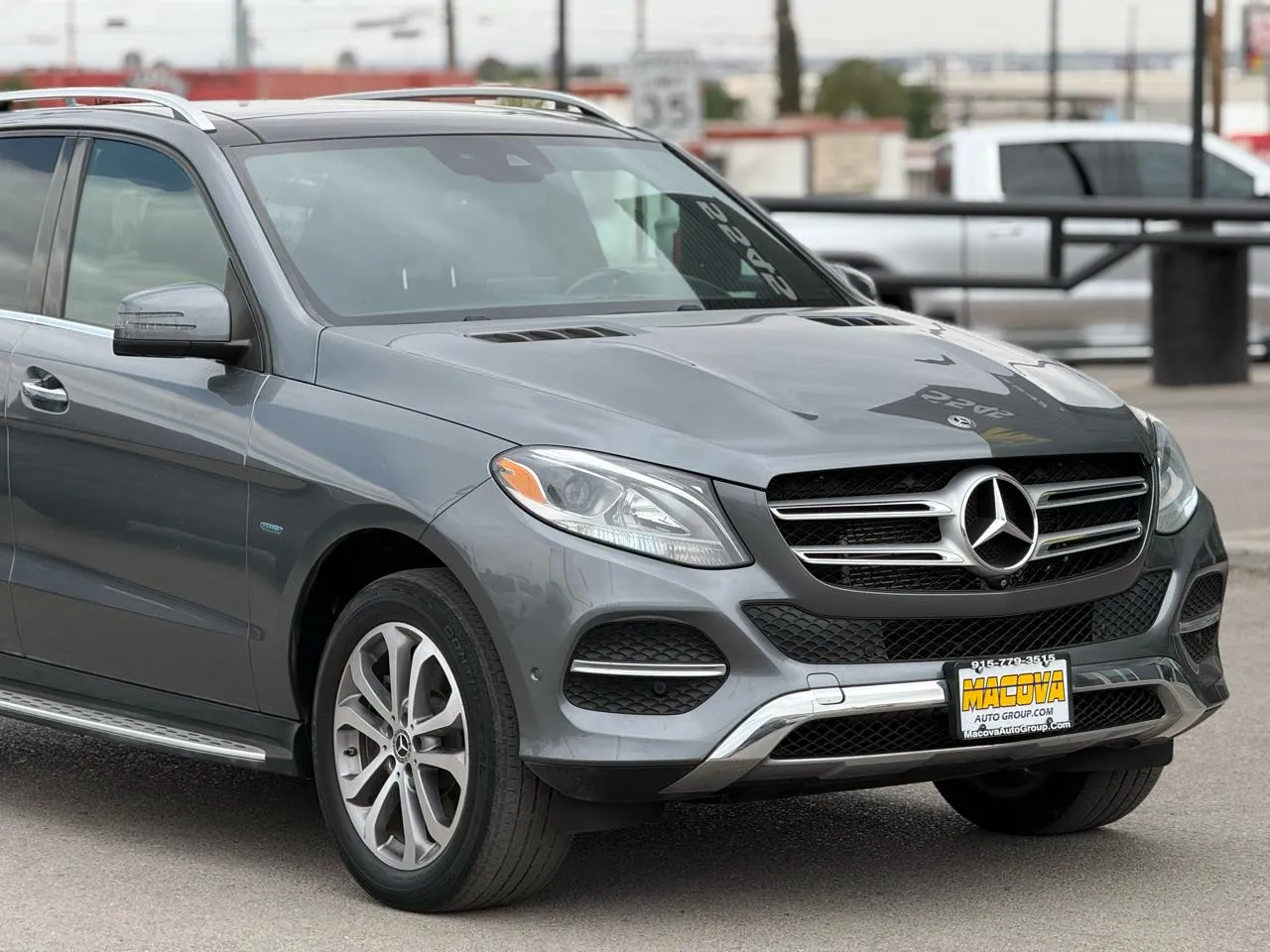 Mercedes-Benz GLE-Class photo 8
