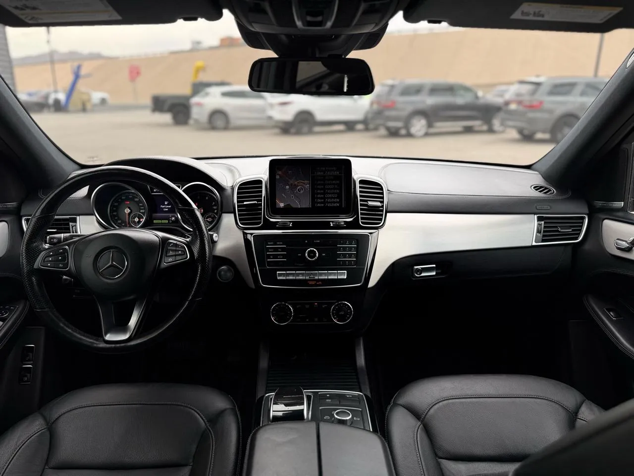 Mercedes-Benz GLE-Class photo 18