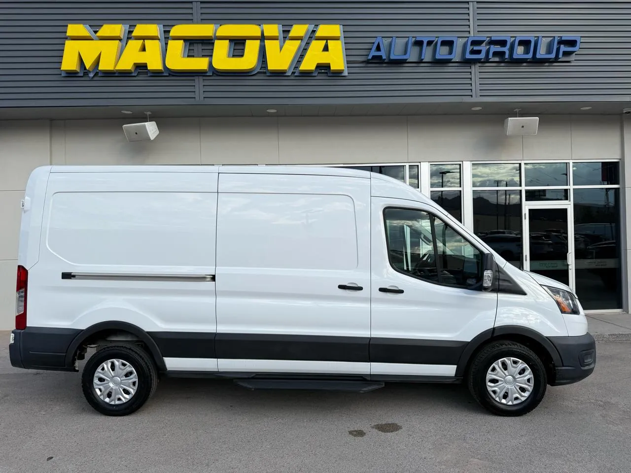 White 2022 FORD TRANSIT 350 Van Low Roof w/Sliding Pass. 130-in. WB for sale in El Paso, TX