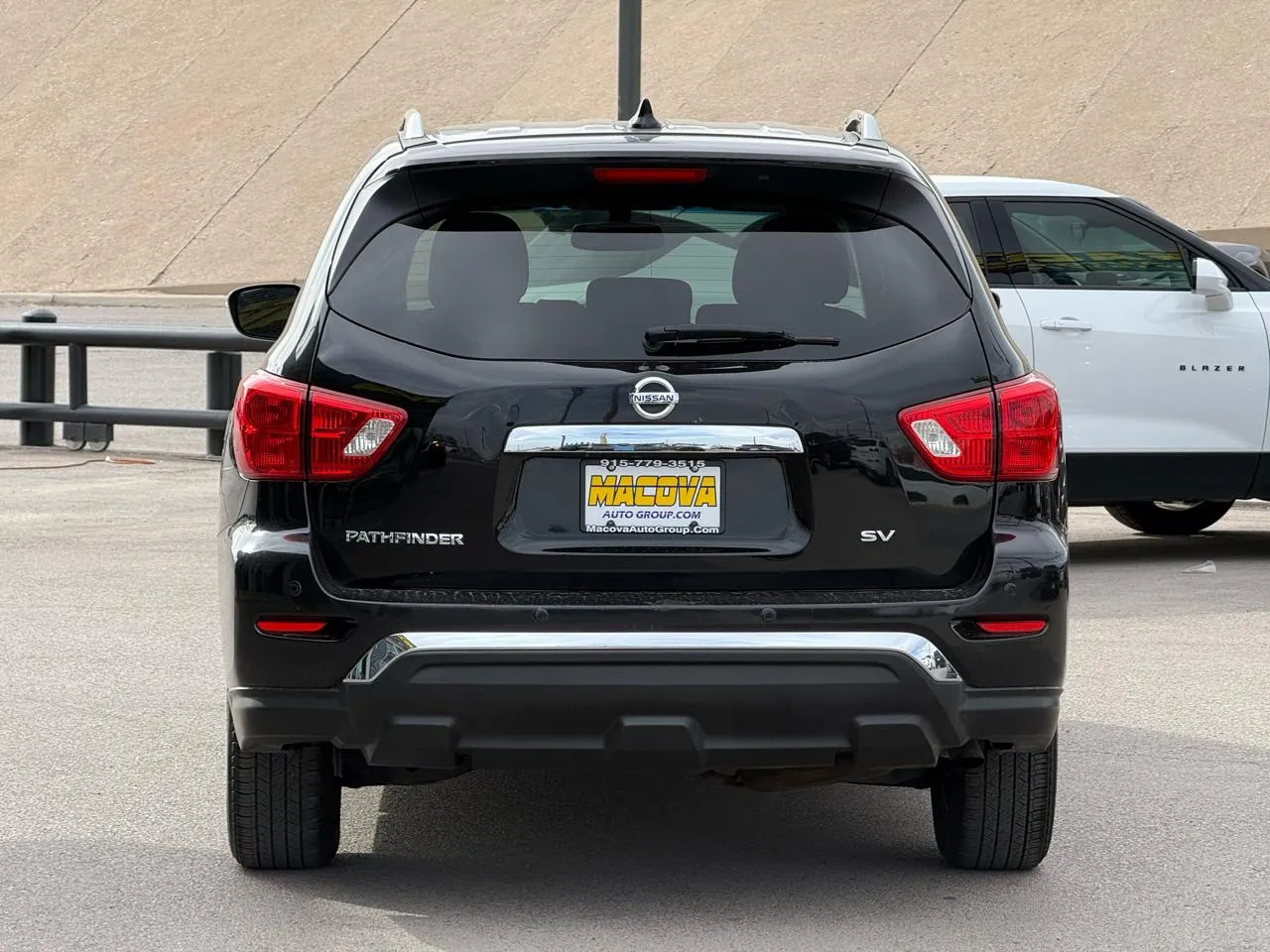 Nissan Pathfinder photo 6