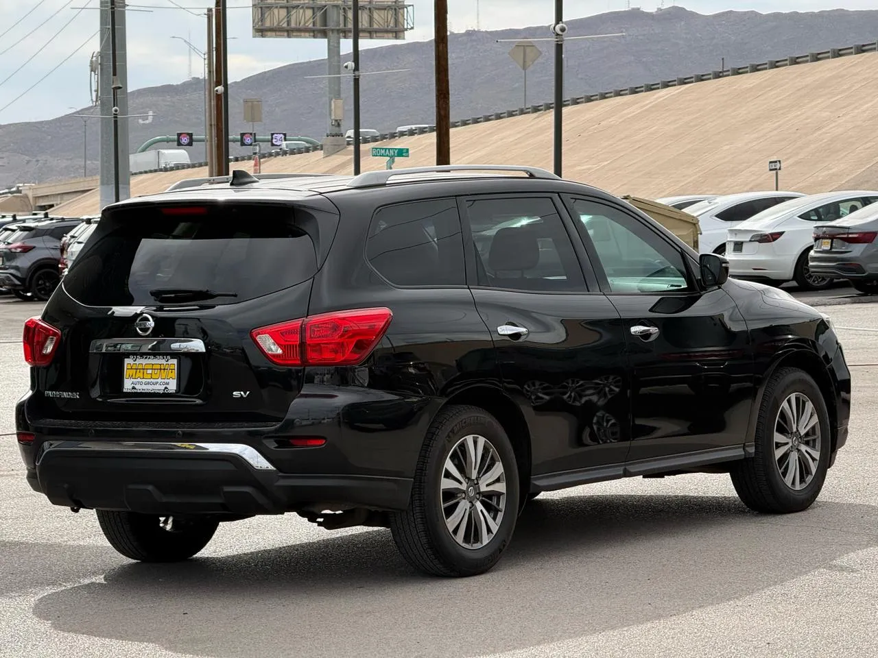 Nissan Pathfinder photo 7