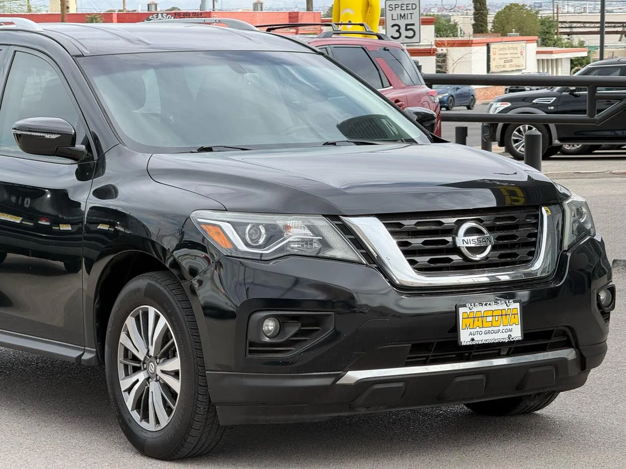 Nissan Pathfinder photo 8