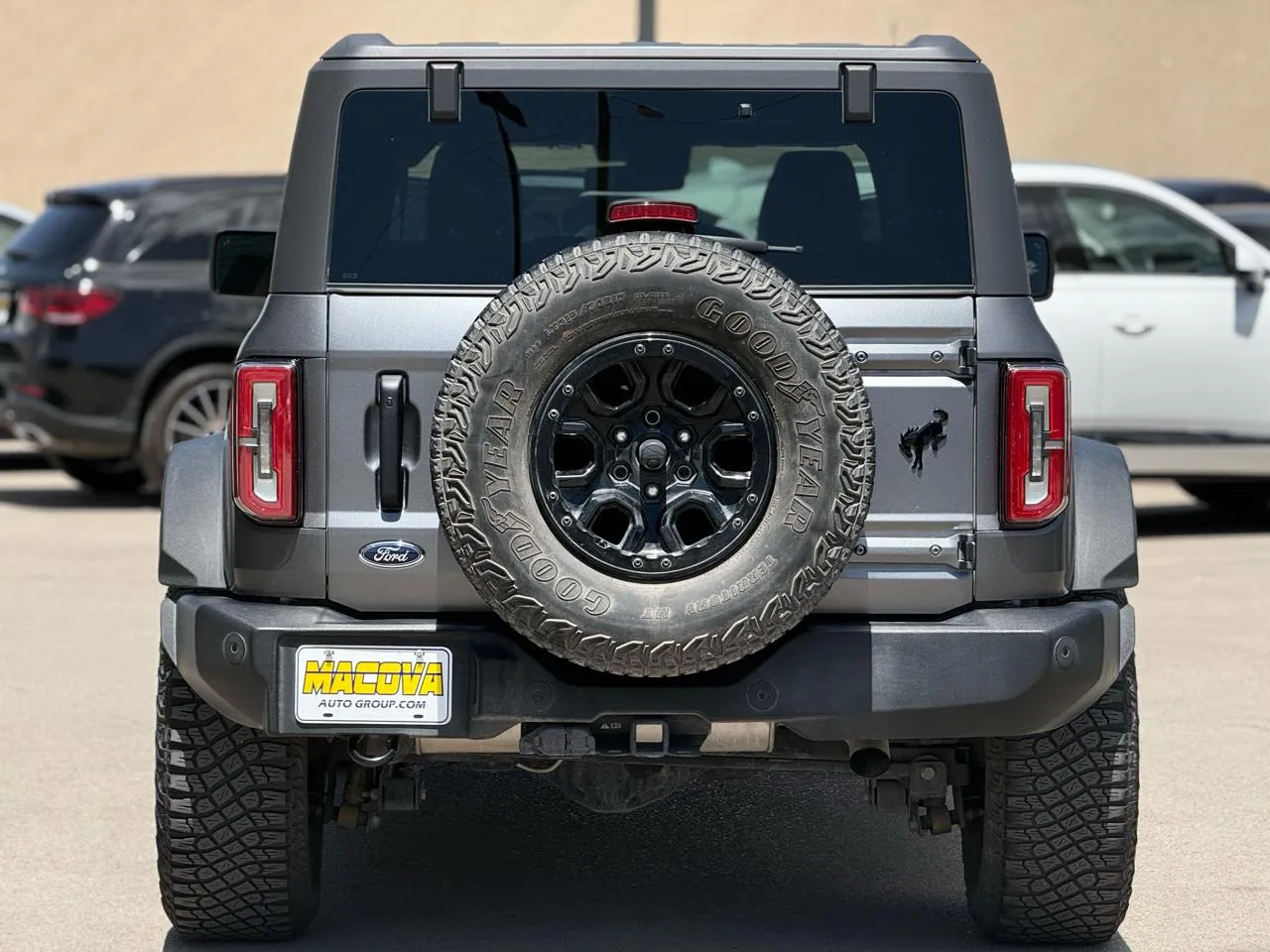 Ford Bronco photo 6
