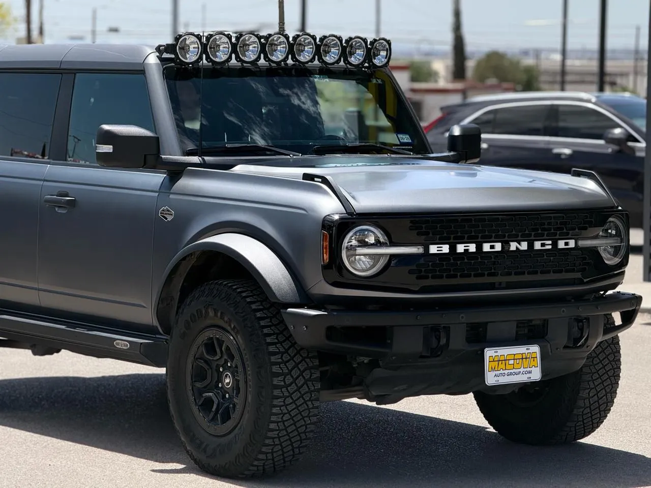 Ford Bronco photo 8