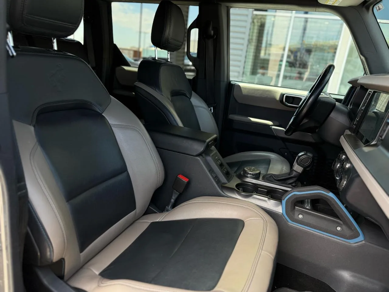 Ford Bronco photo 17