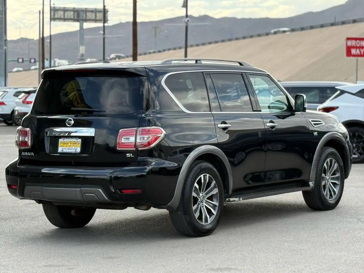 Nissan Armada photo 7
