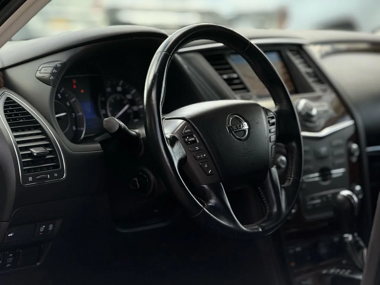 Nissan Armada photo 11