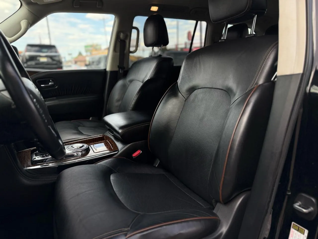 Nissan Armada photo 12