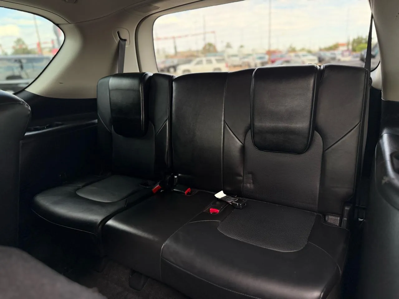 Nissan Armada photo 14