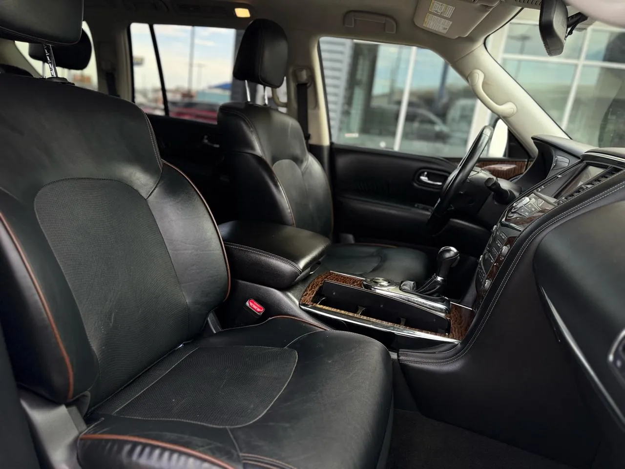 Nissan Armada photo 17