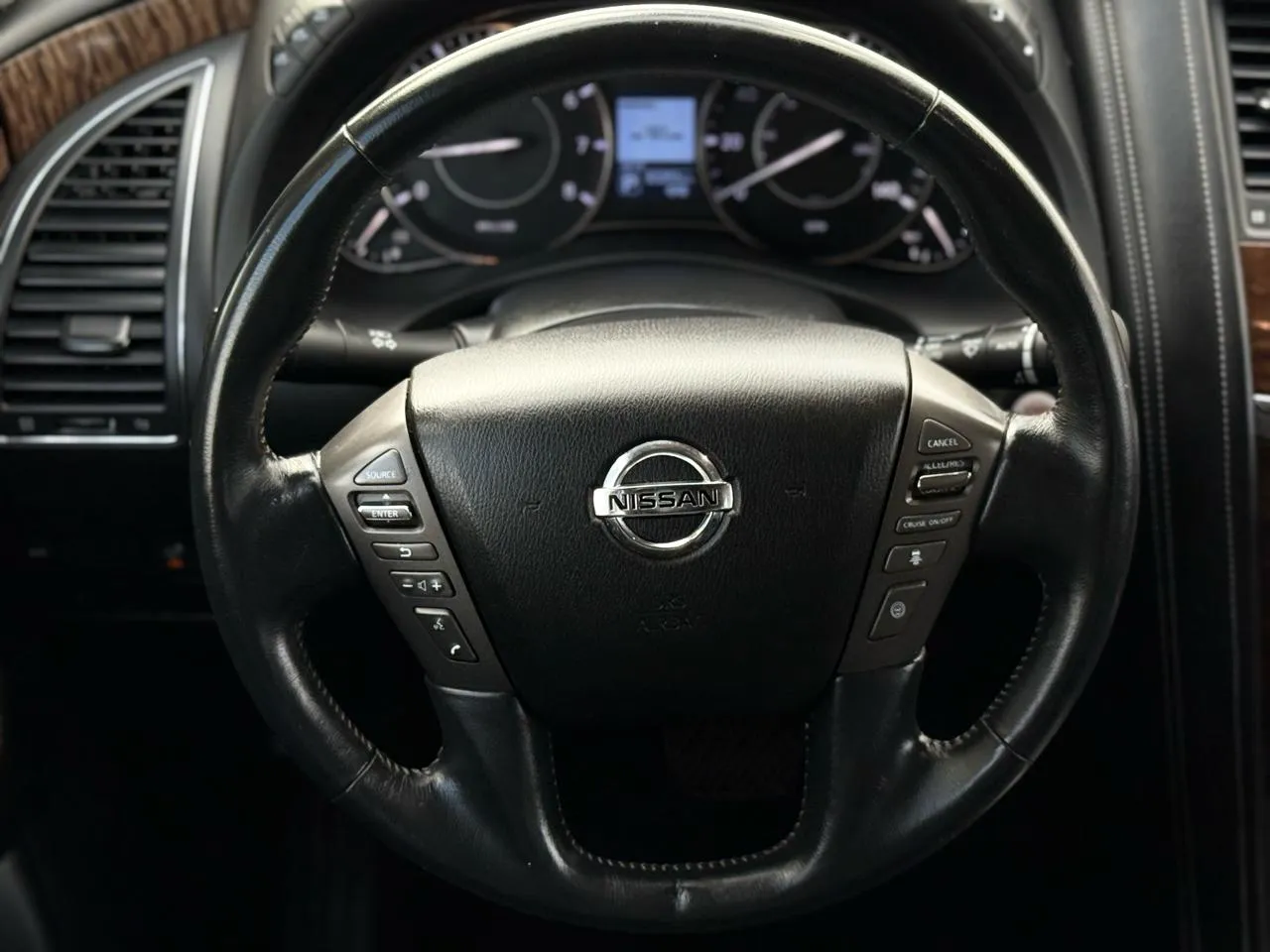 Nissan Armada photo 21