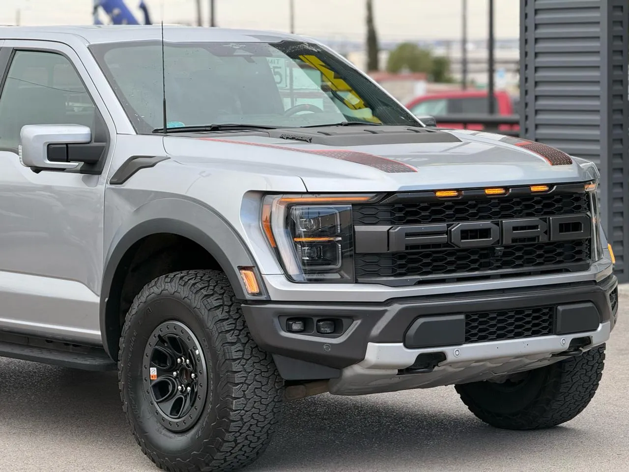 Ford F-150 photo 8