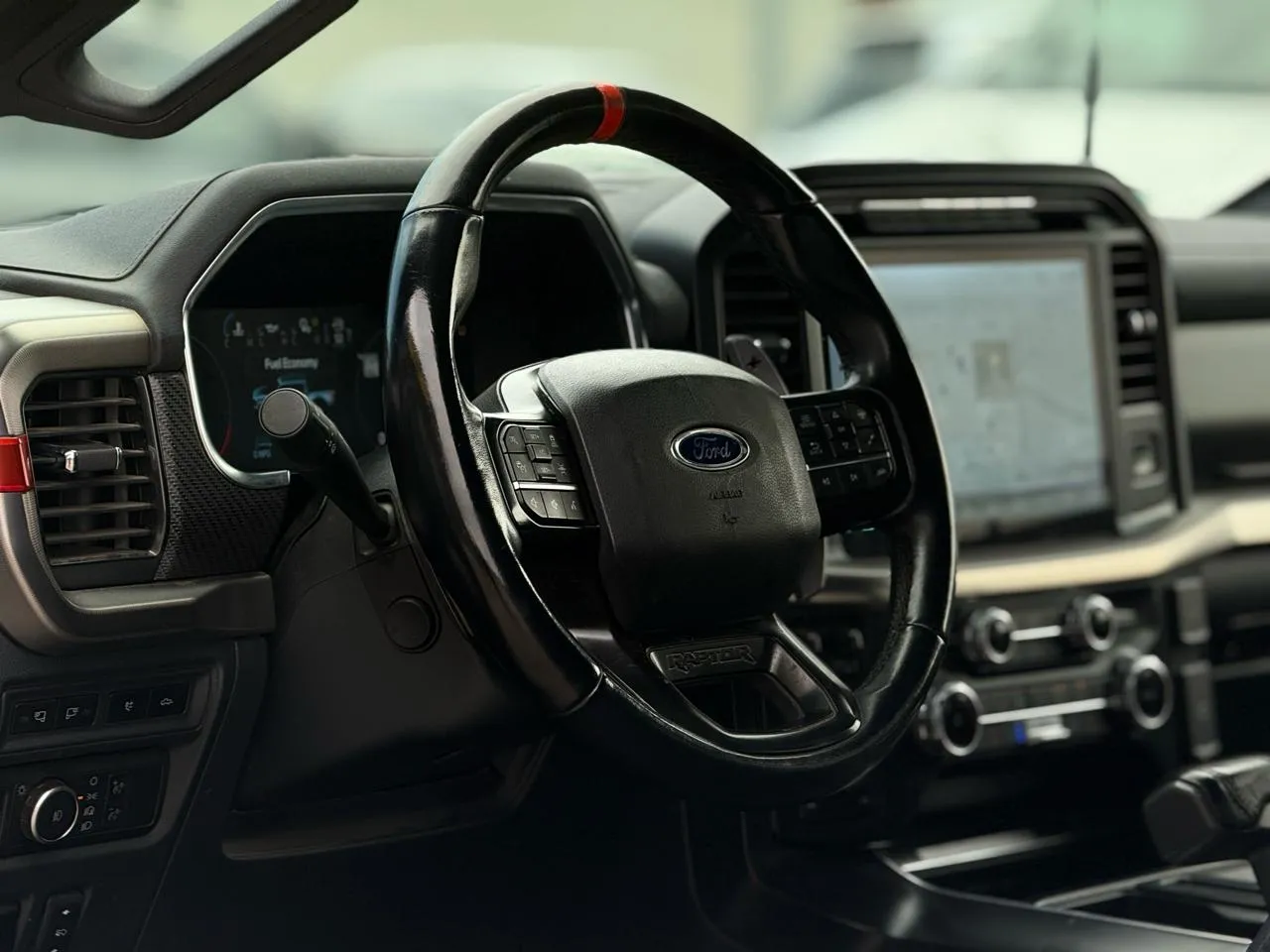 Ford F-150 photo 11