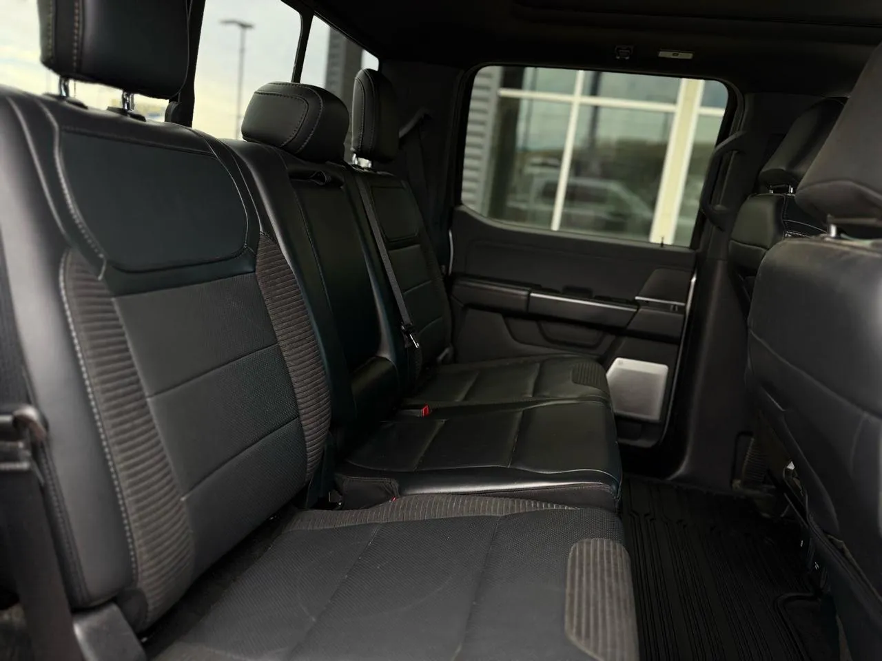Ford F-150 photo 17