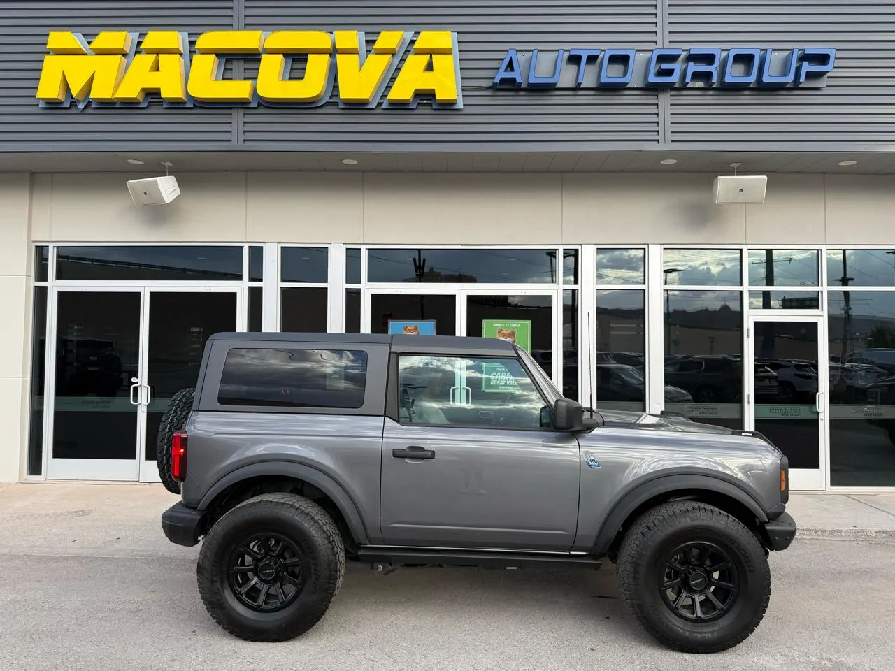 Gray 2022 FORD BRONCO Base 2-Door for sale in El Paso, TX