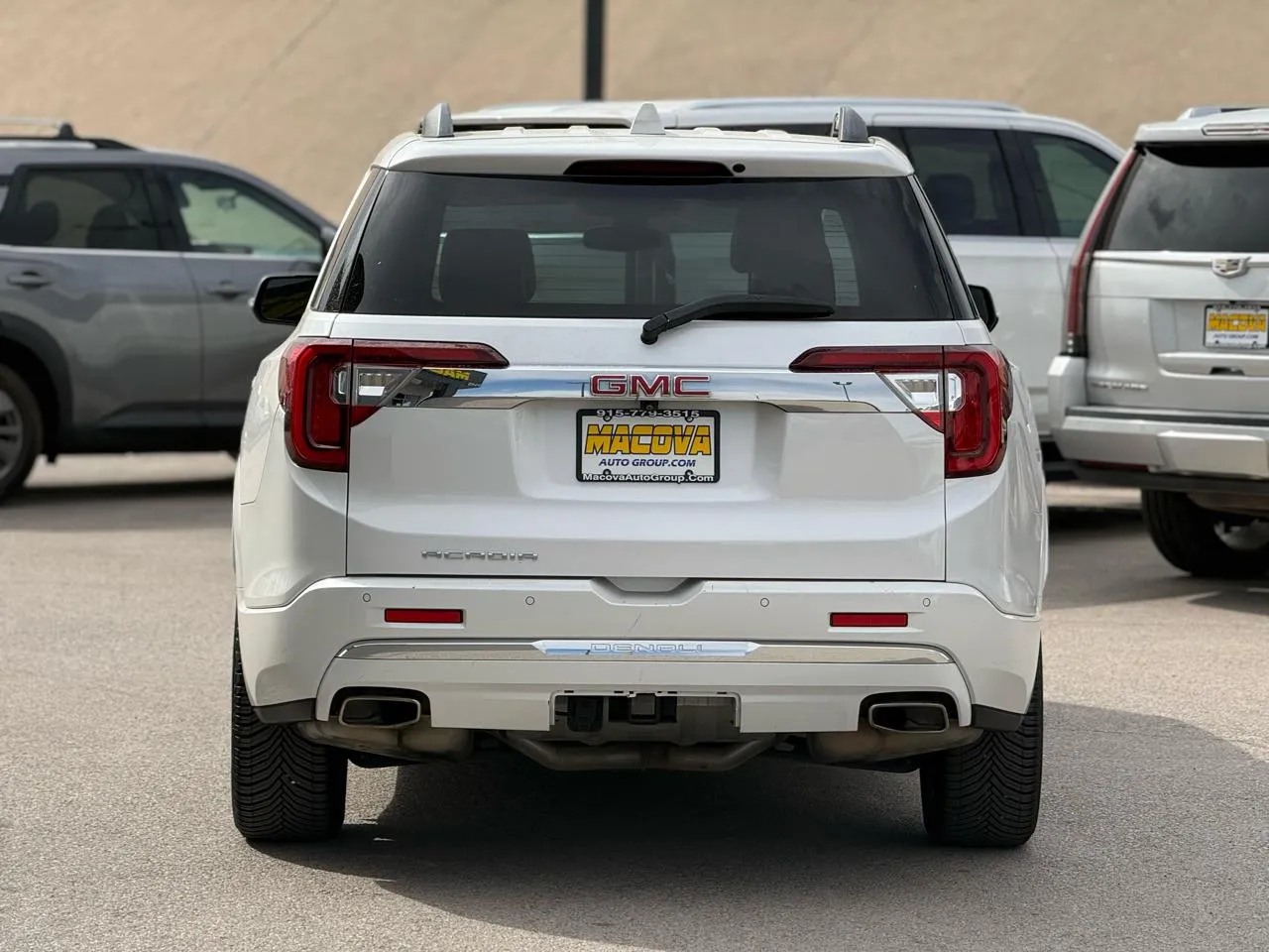GMC Acadia photo 6