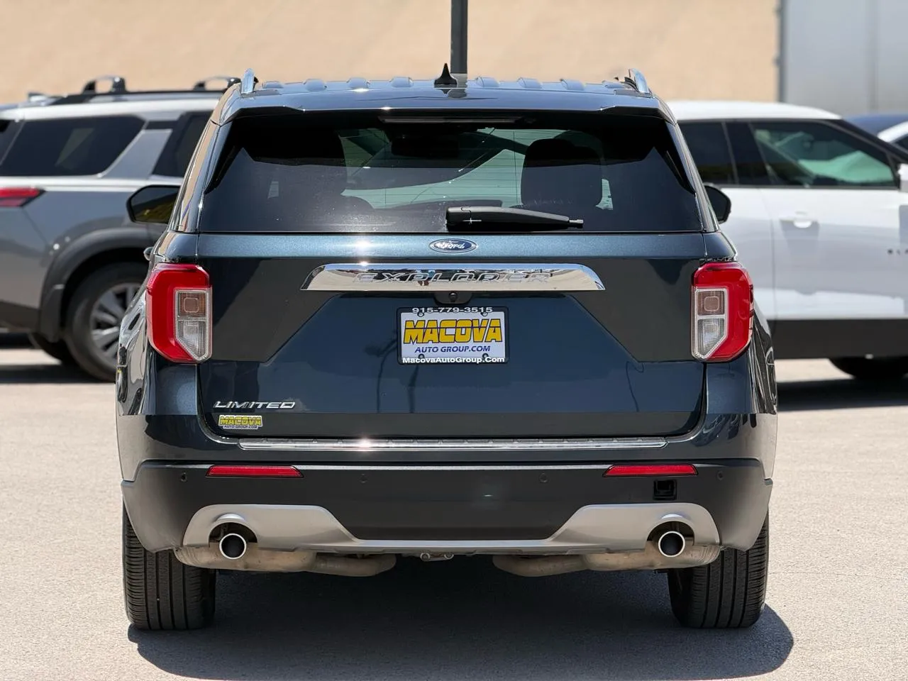 Ford Explorer photo 6