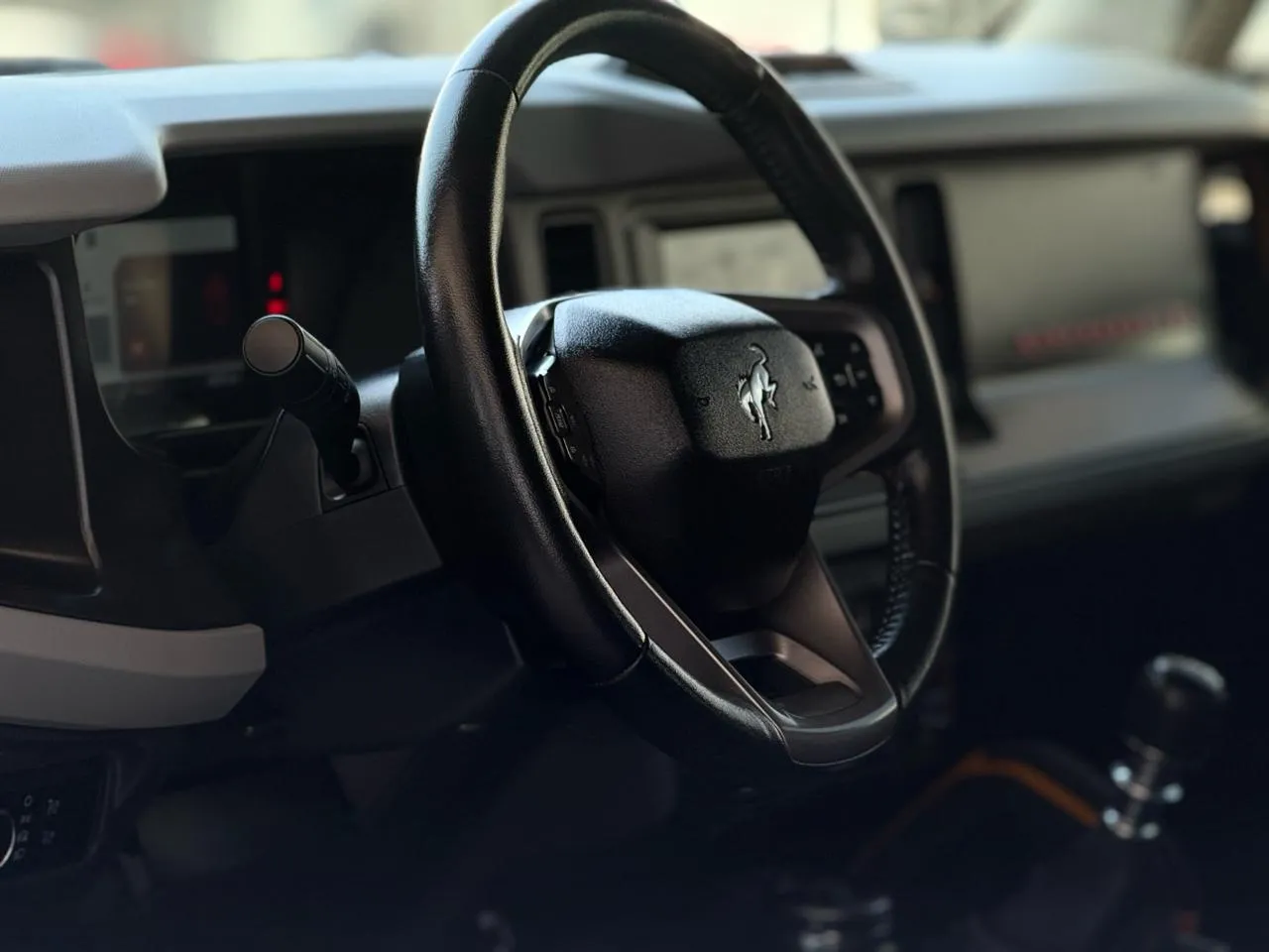 Ford Bronco photo 11