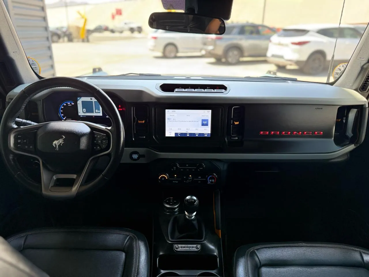 Ford Bronco photo 15
