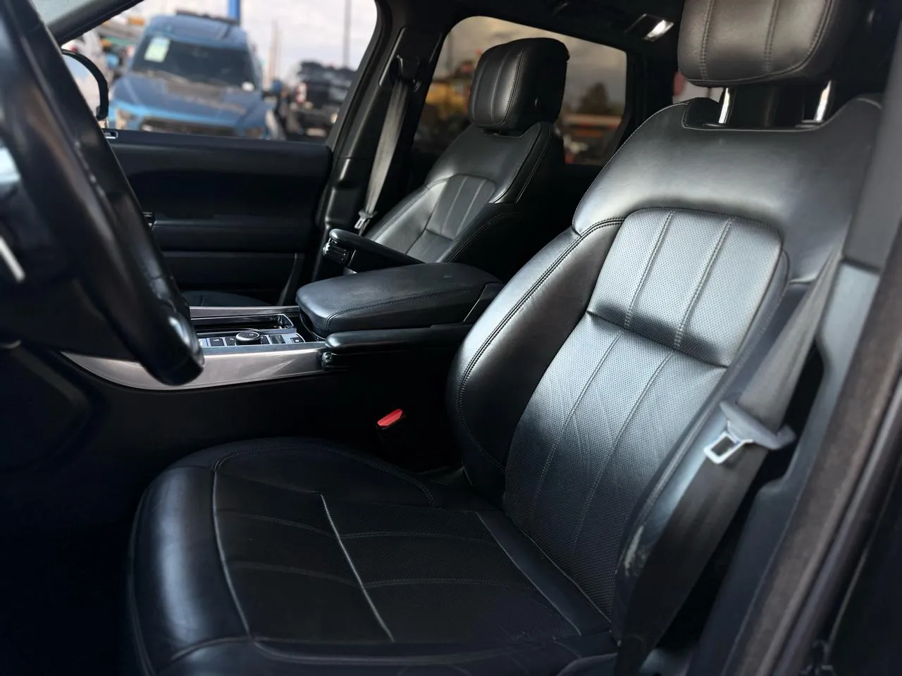 Land Rover Range Rover Sport photo 14