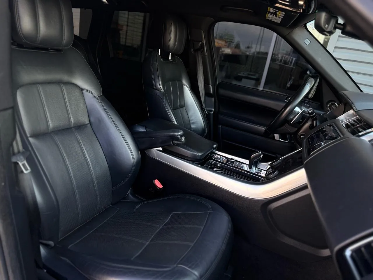 Land Rover Range Rover Sport photo 15
