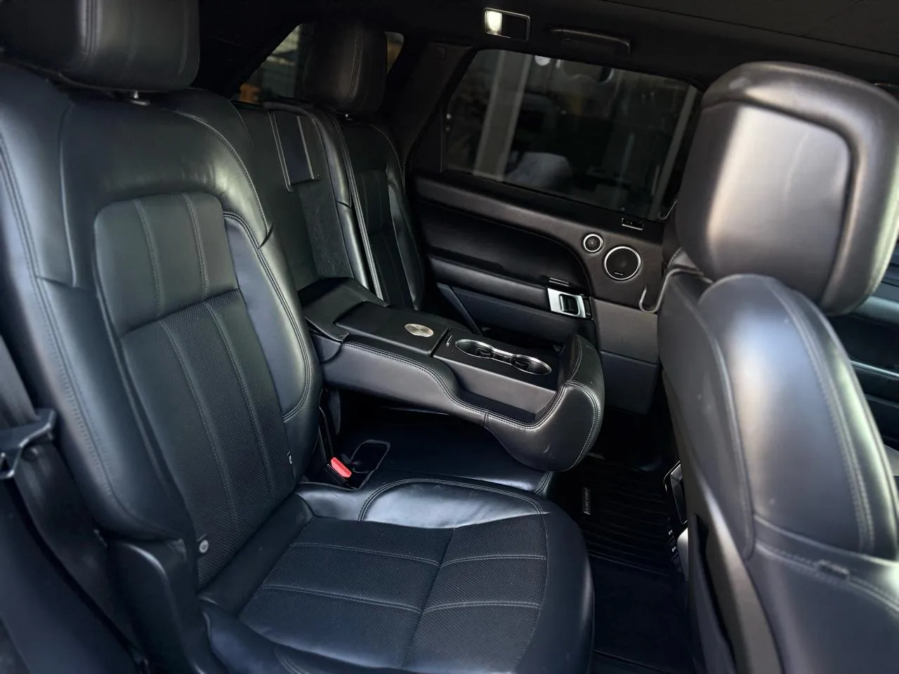 Land Rover Range Rover Sport photo 17