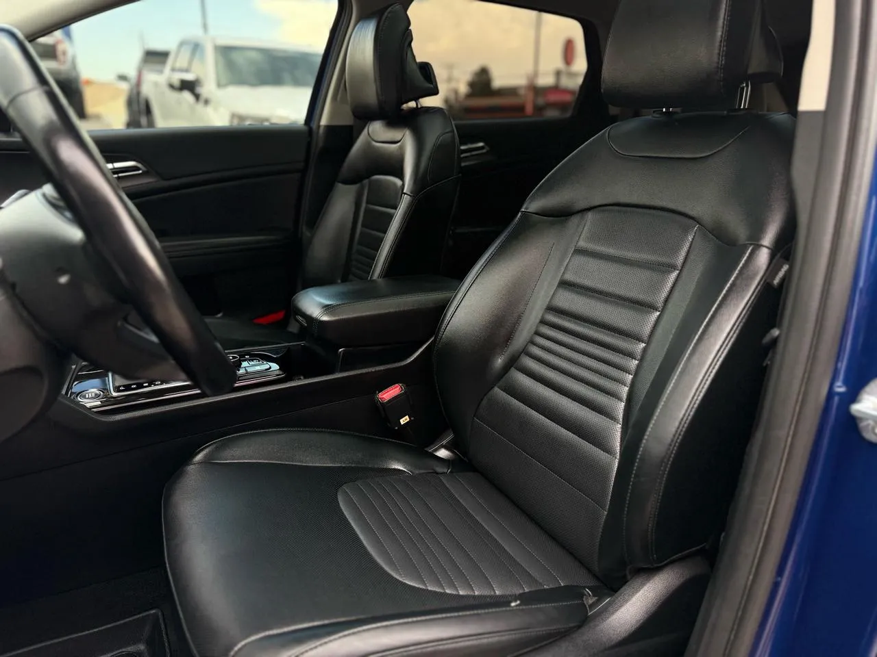 Kia Sportage photo 12