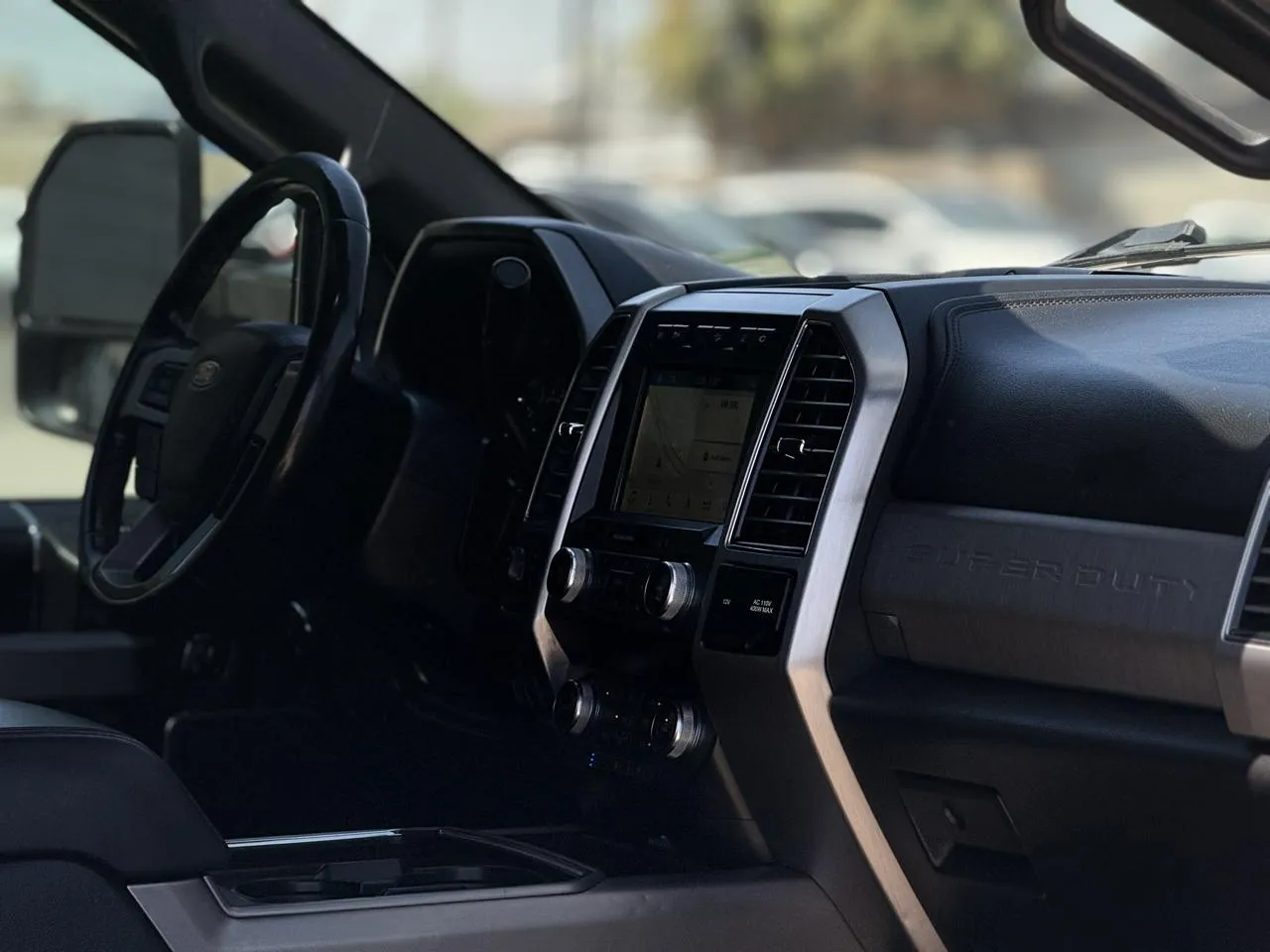 Ford F-250SD photo 12