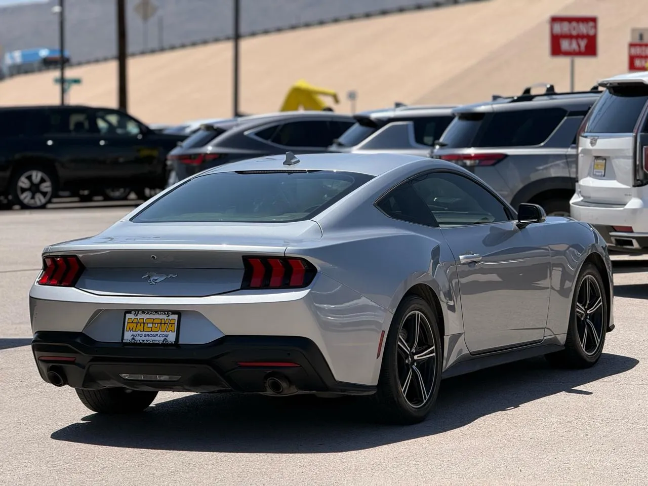 Ford Mustang photo 7