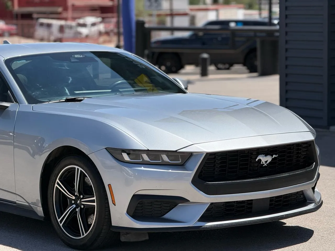Ford Mustang photo 8