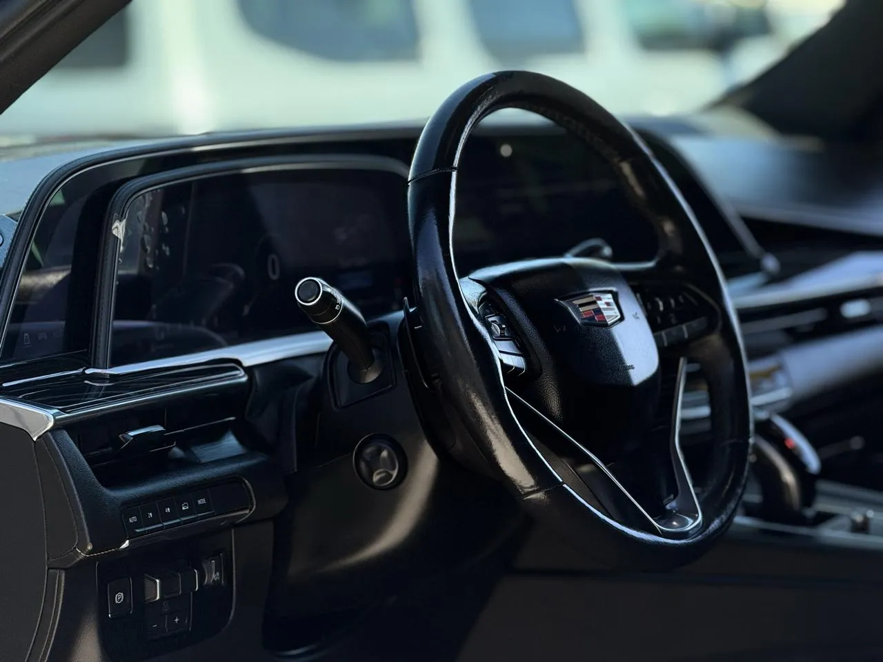 Cadillac Escalade photo 8