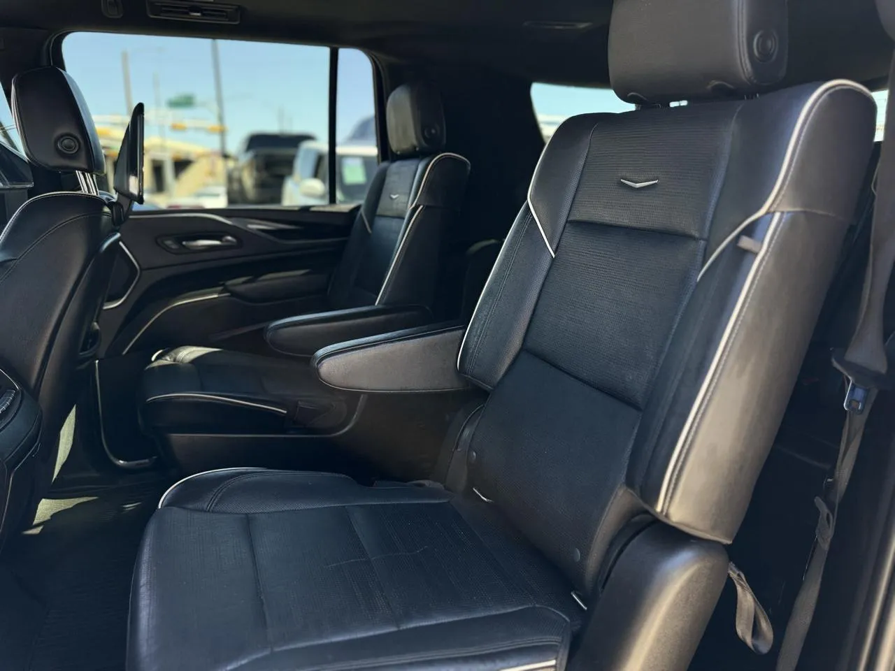 Cadillac Escalade photo 10