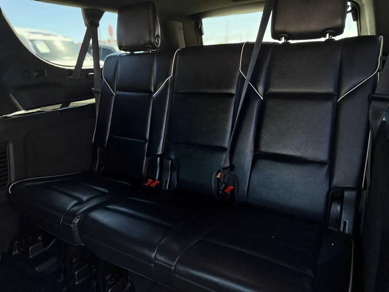 Cadillac Escalade photo 11
