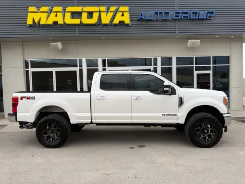 White 2019 FORD F-250 SD King Ranch Crew Cab 4WD for sale in El Paso, TX