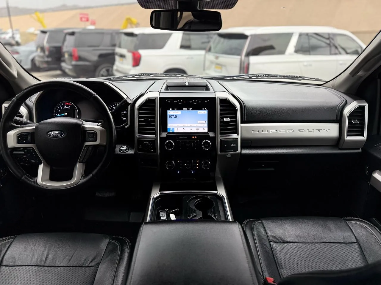 Ford F-250SD photo 16