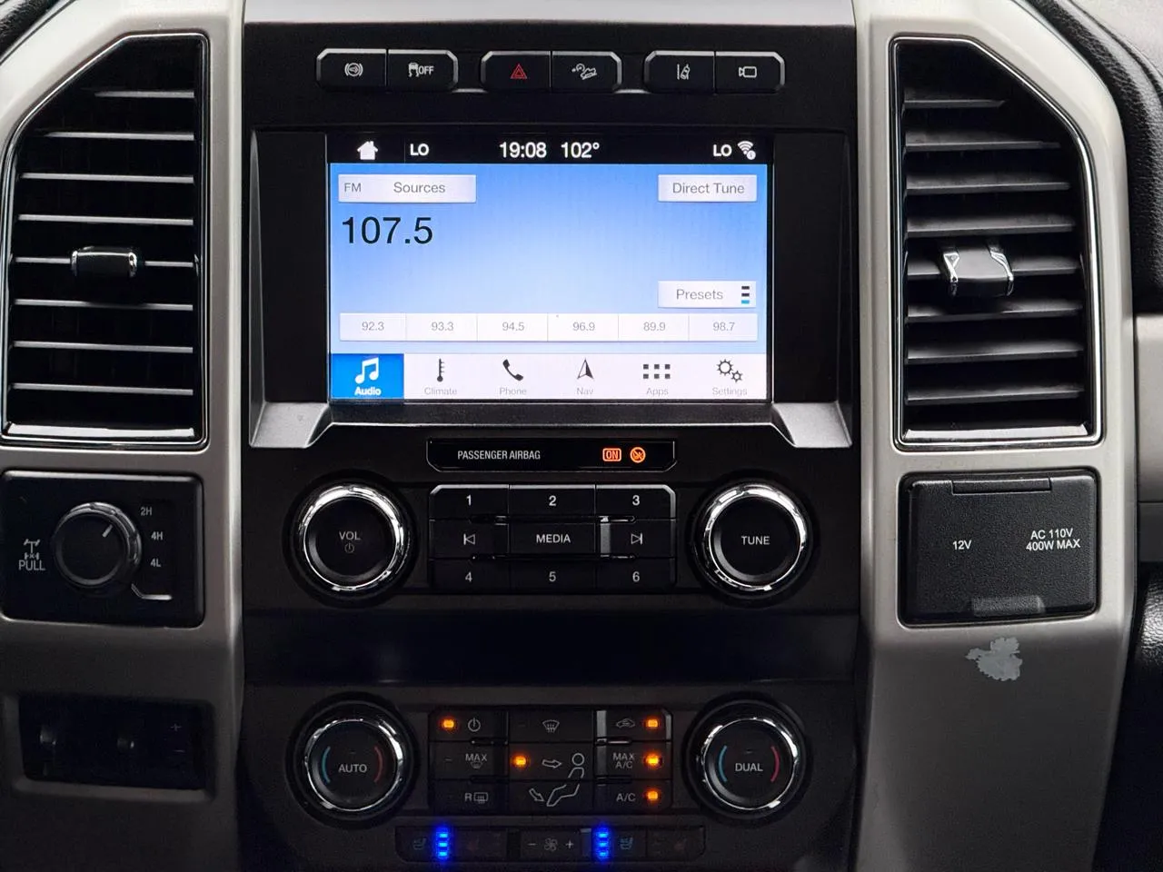 Ford F-250SD photo 17