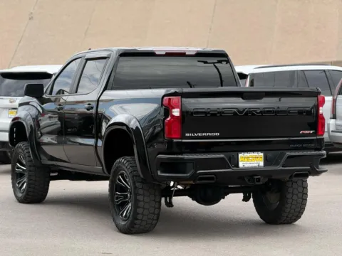 More photos of 2022 CHEVROLET SILVERADO 1500 LIMITED RST Crew Cab 4WD at Macova Auto Group Inc., TX