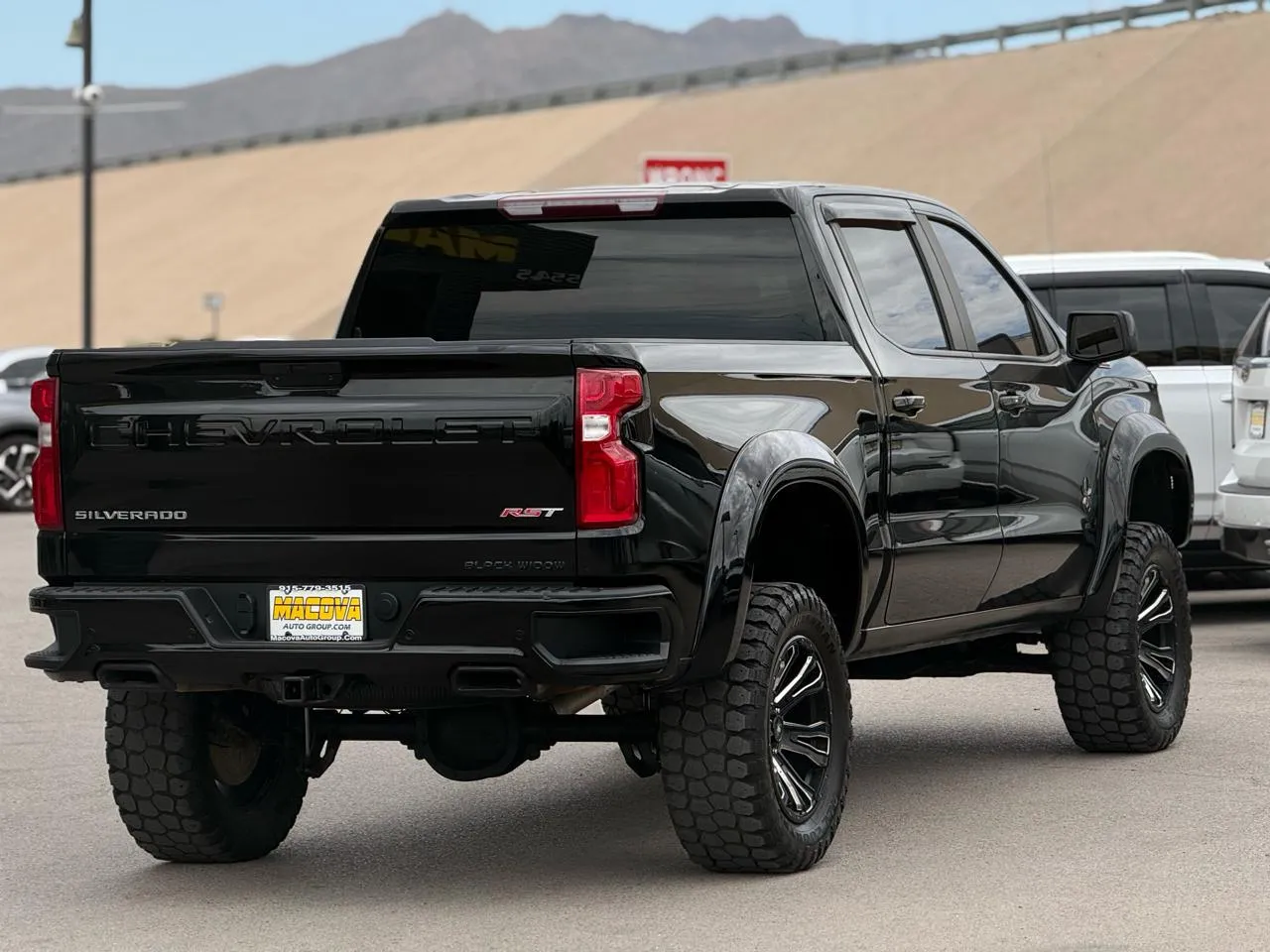Chevrolet Silverado photo 7
