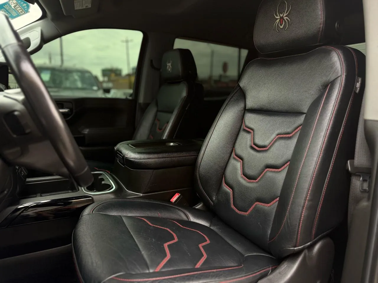 Chevrolet Silverado photo 12