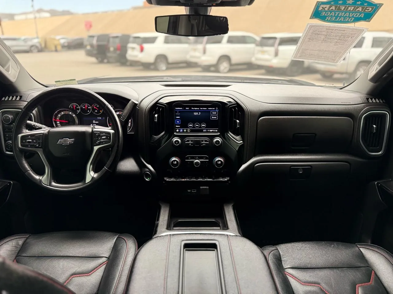 Chevrolet Silverado photo 18