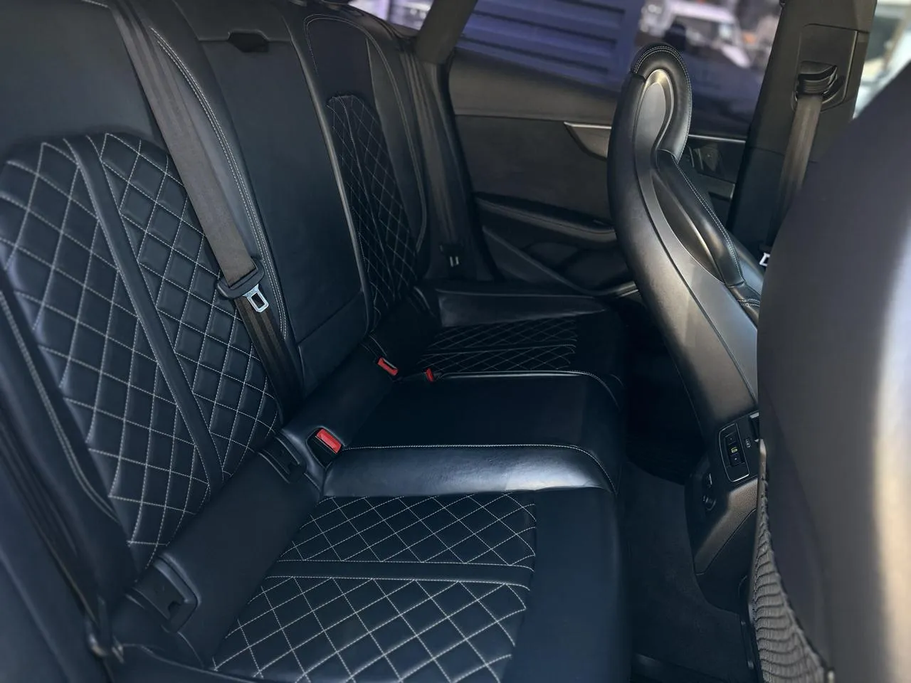 Audi S5 photo 12