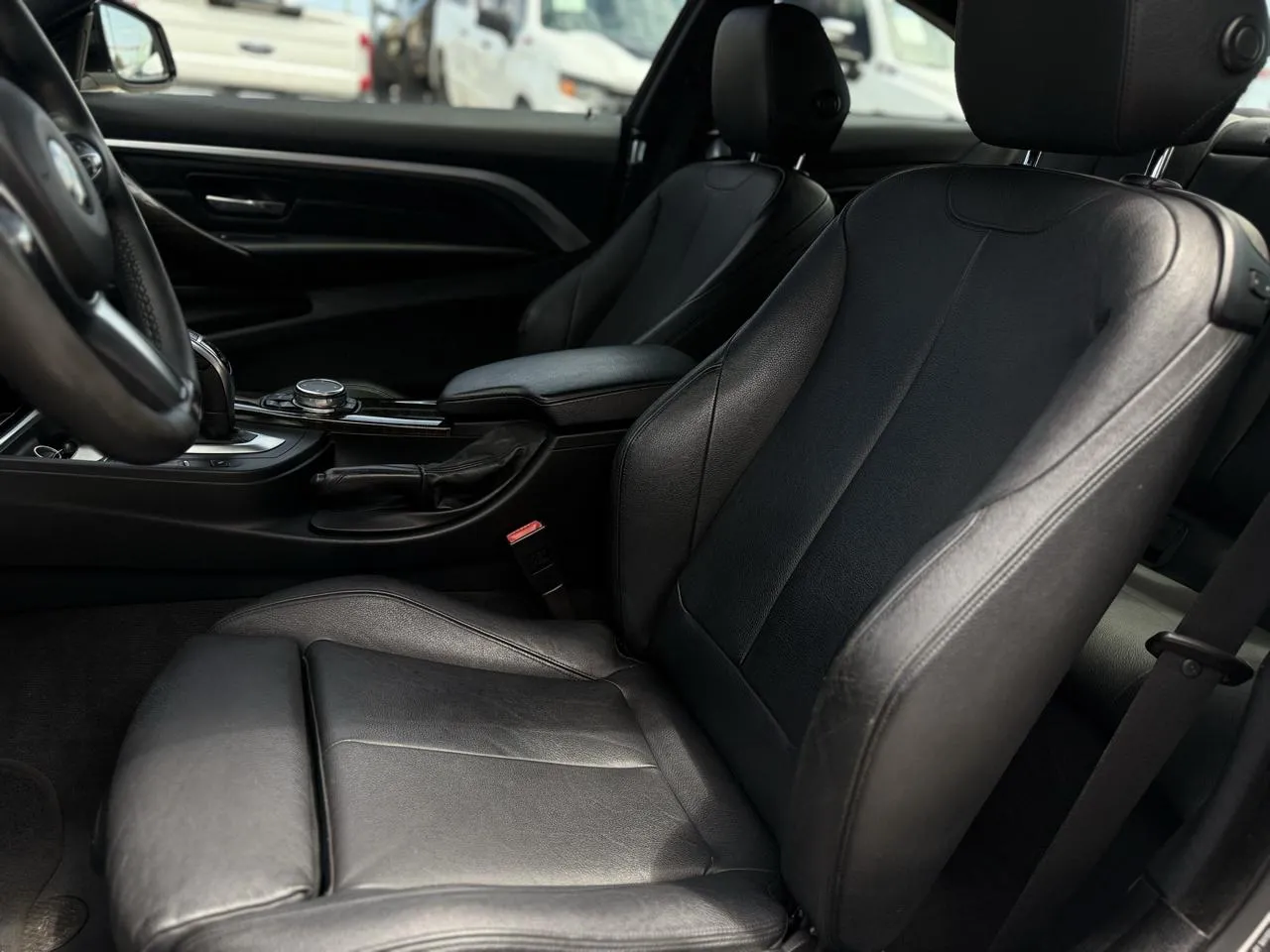 BMW 4 Series photo 9